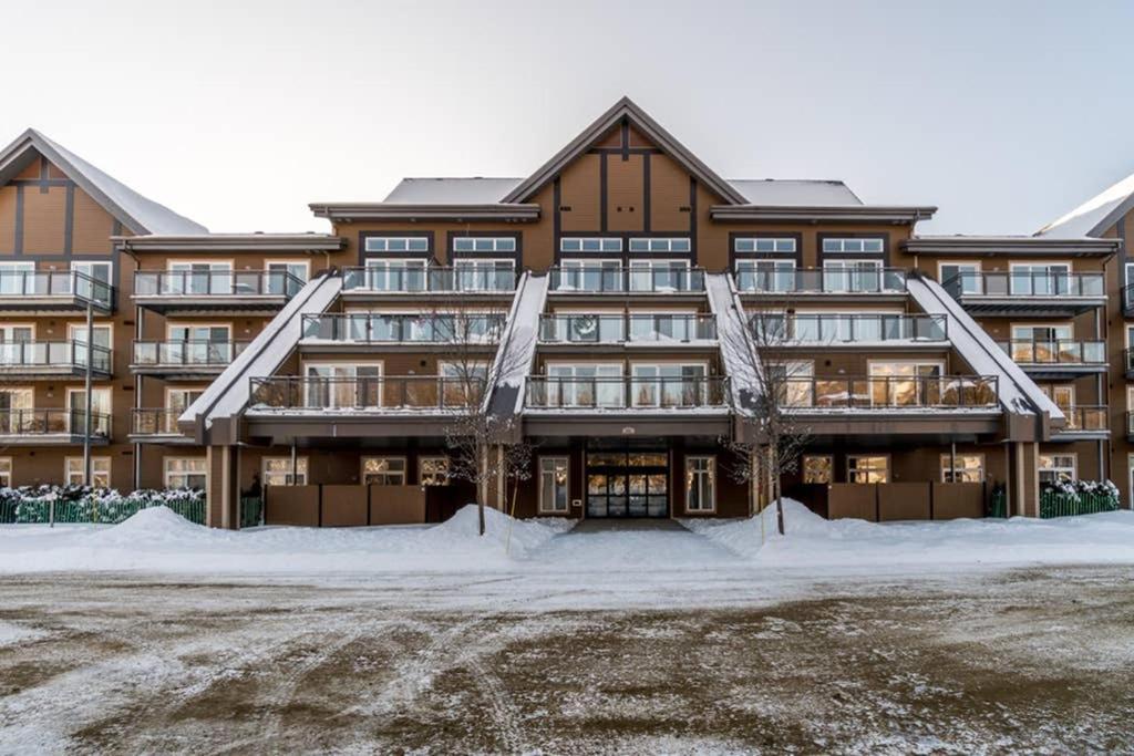 Initial - Forest Friends - Mont-Sainte-Anne Beaupré Exterior photo
